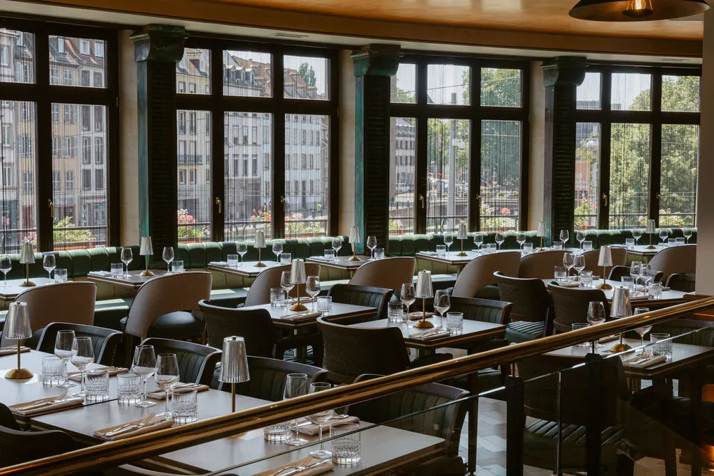 Restaurant Alsacien Strasbourg Schnockeloch - Tarte flambée Flammekueche ristorante a France