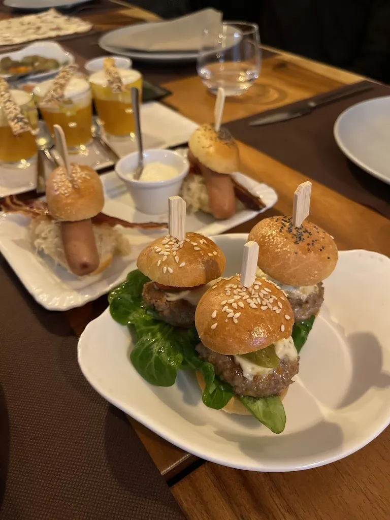 Eric Xiao_Restaurant Les Chauvins_France_review