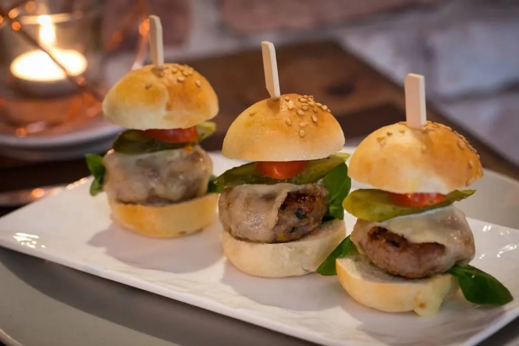 Restaurant Les Chauvins_France_slider_image_3