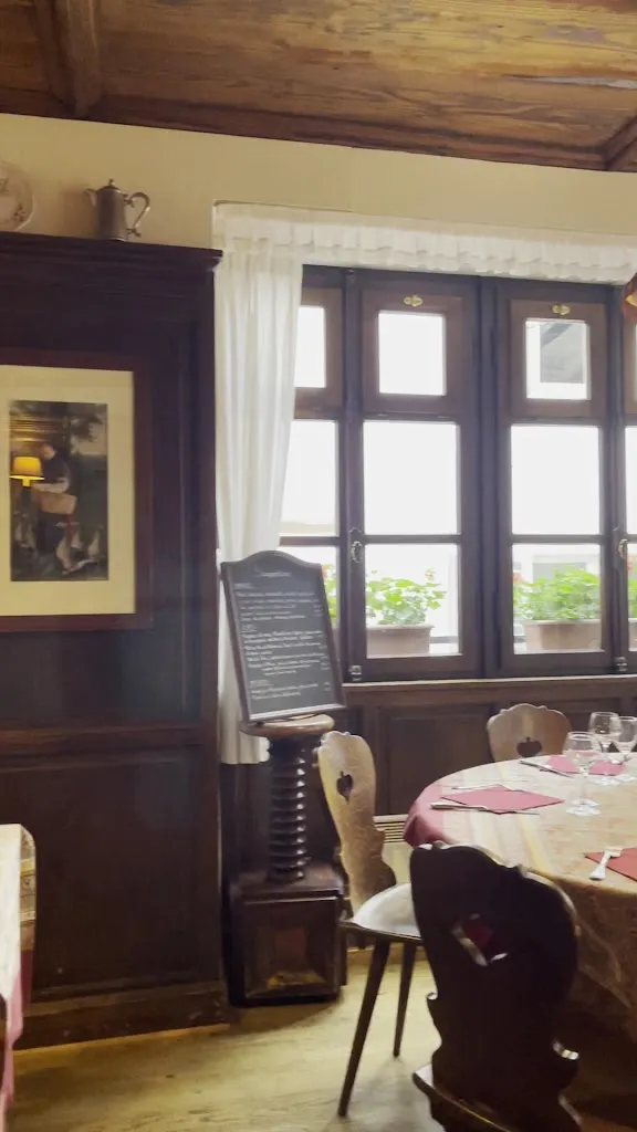 Chez Yvonne_France_slider_image_2