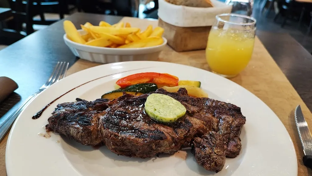 Restaurant Le Kuhn_France_slider_image_3