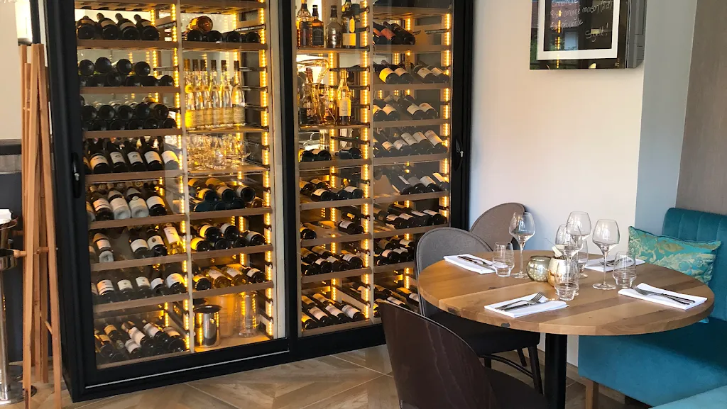 La Cuiller à Pot restaurant in France