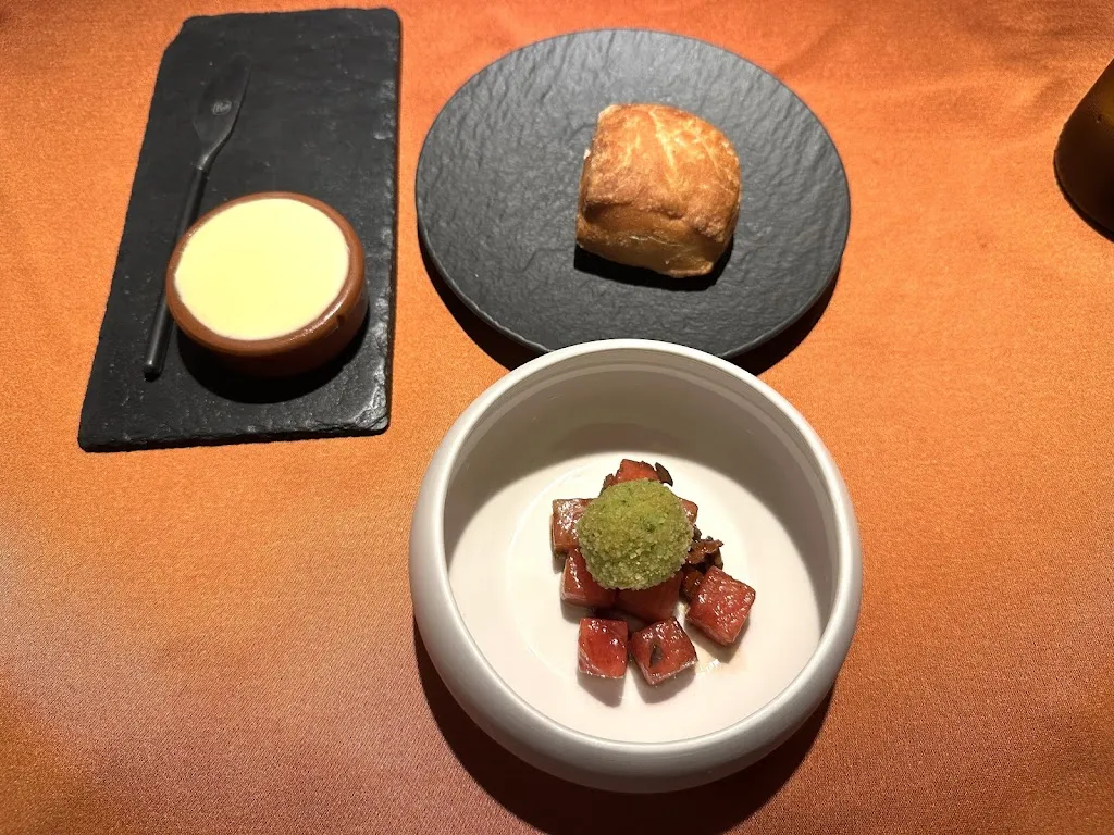 Lei W_Restaurant Gavroche_France_review