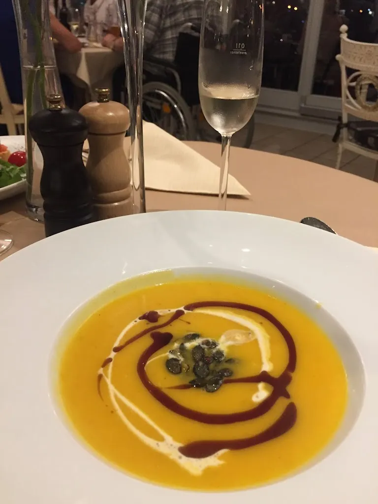 Menu_Restaurant & Cafe Am Yachthafen Waren_(Müritz)_image_8