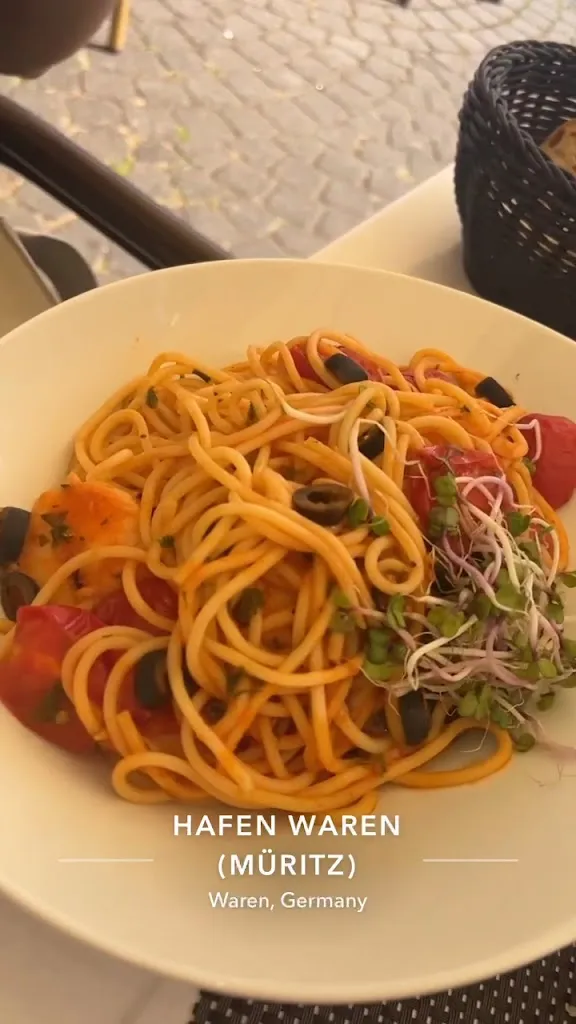 Restaurant & Cafe Am Yachthafen Waren_(Müritz)_slider_image_2