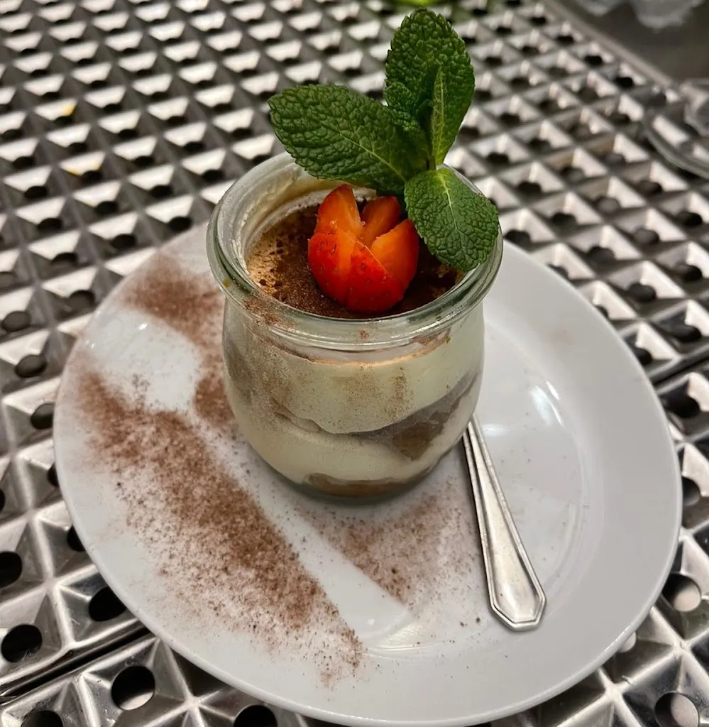 Restaurant & Cafe Am Yachthafen Waren_(Müritz)_slider_image_3