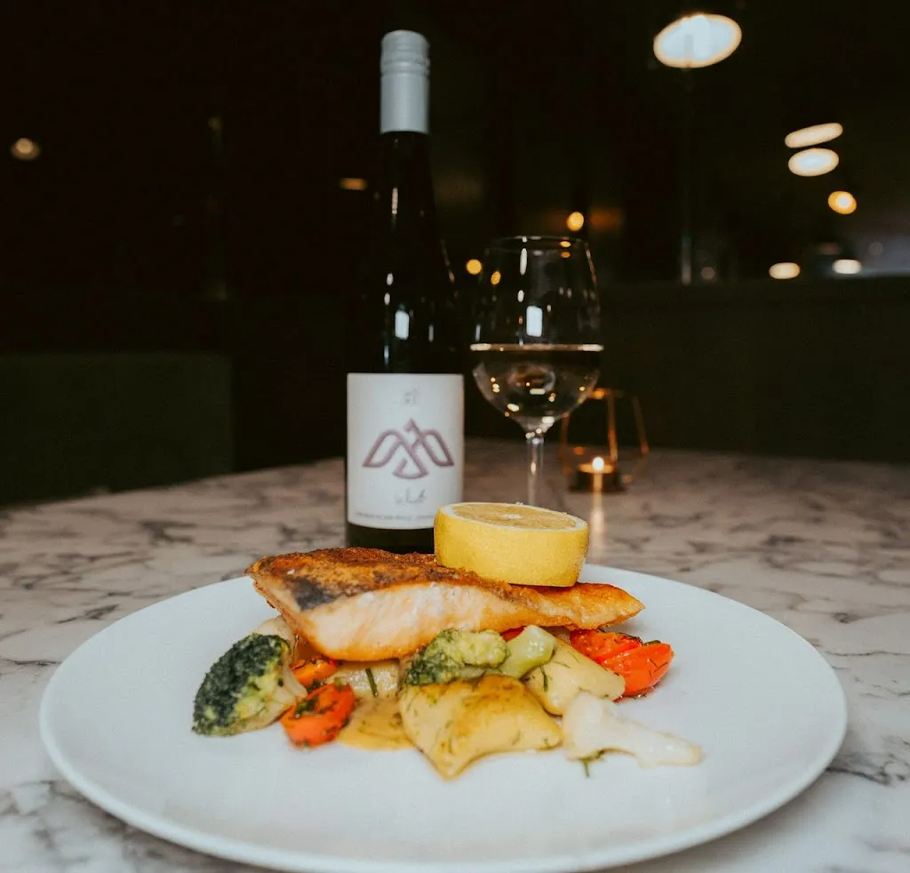 Stromgold Das Fischrestaurant Warnemünde_Rostock_slider_image_3