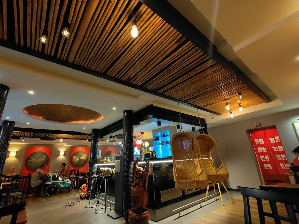 Asia Palast Warnemünde restaurant in Rostock