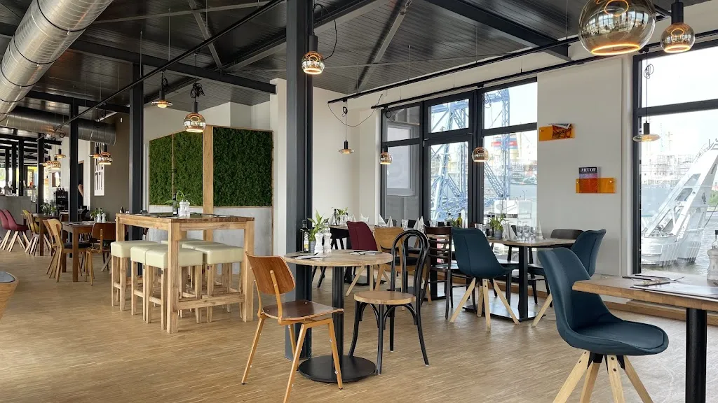 brise - Restaurant & Café restaurant in Rostock