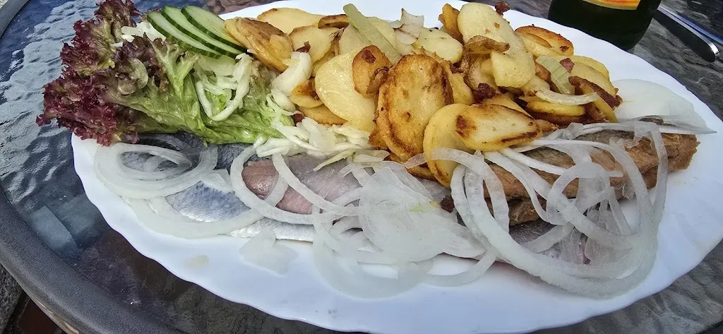 Sir Henry - Das Bistro-Boot im Hafen_Ueckermünde_slider_image_3