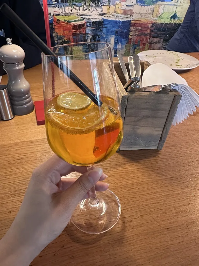 朱悦维_Vino e Parole_Feldkirchen_review