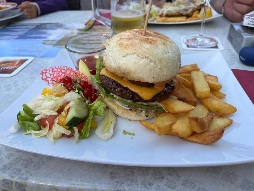 Tzzz Tz_Alt Wittower Krug_Wiek_review