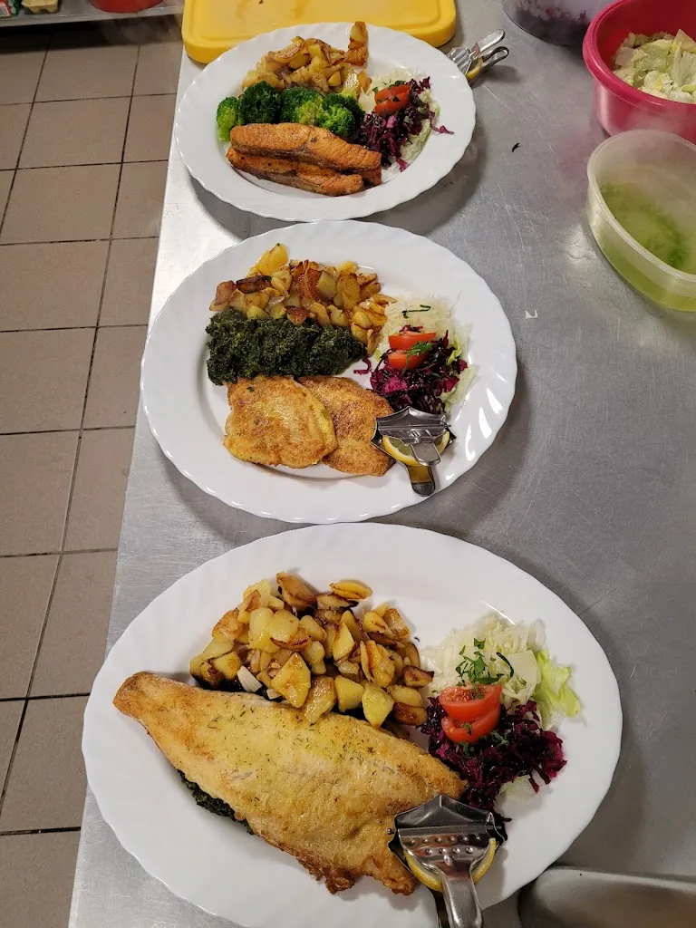 Jacobs Fischgaststätte_Wiek_slider_image_2