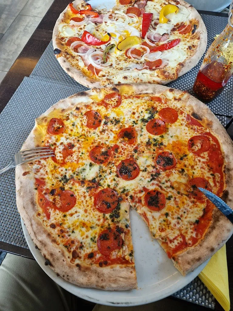 Rene's Restaurant & Pizzeria_Feldkirchen-Westerham_slider_image_2