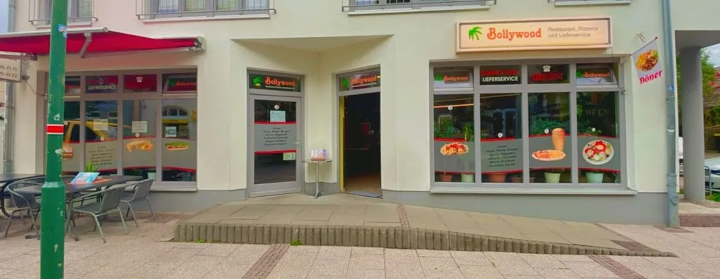 Bollywood Restaurant, Pizzeria Und Lieferservice restaurant in Wesenberg