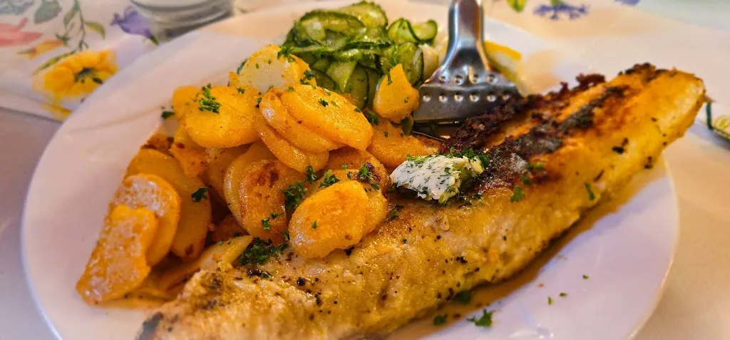 Diana Volk_Gaststätte Bodinka_Wesenberg_reseña