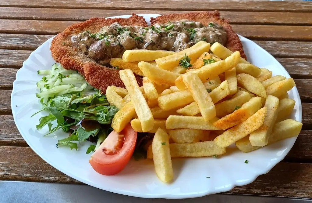 Strandrestaurant Weisser See_Wesenberg_slider_image_3