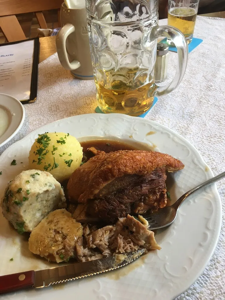 Eduardo Silva_Landgasthof und Pension Hartmann_Feldkirchen_reseña