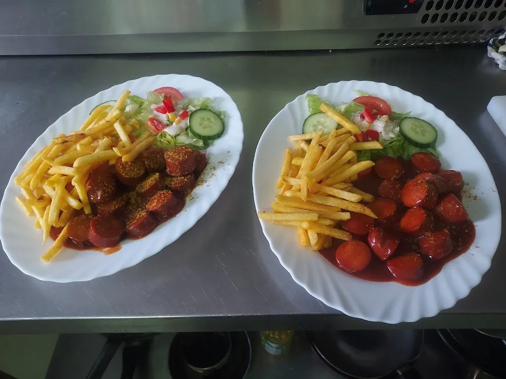 Pizza Gaststätten, Restaurants Alte Schmiede Inh. Meier Gasthaus_Wesenberg_slider_image_1