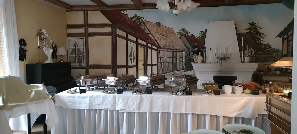 jocelyne Sauvage_Hotel u. Waldrestaurant Johannesruh_Wesenberg_recensione