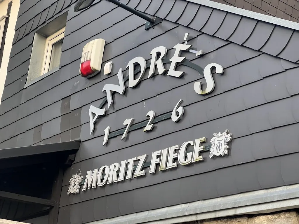 Frank Bucksch_André's 1726_Witten_recensione