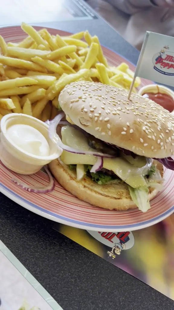 Miss Pepper_Alfter_slider_image_2