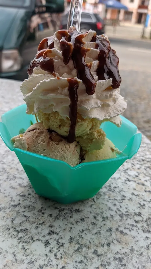 Venezia Eisboutique_Feldkirchen-Westerham_slider_image_1