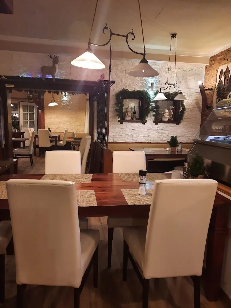 Castel del Monte - Leonardo Allegretta ristorante a Feldkirchen-Westerham