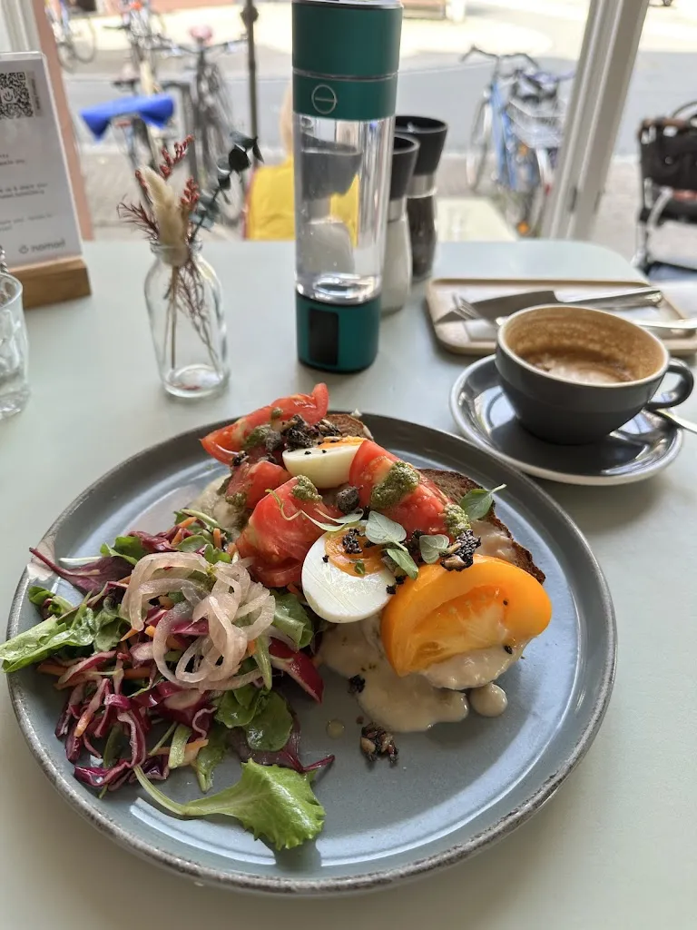 Stephanie Koehler_Café NOMAD Heidelberg Weststadt - Frühstück, Kaffee, Kuchen & vegane Auswahl_Heidelberg_recensione