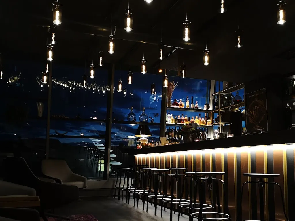 Schilling Roofbar • Heidelberg (Cocktails & Sushi) restaurant in Heidelberg