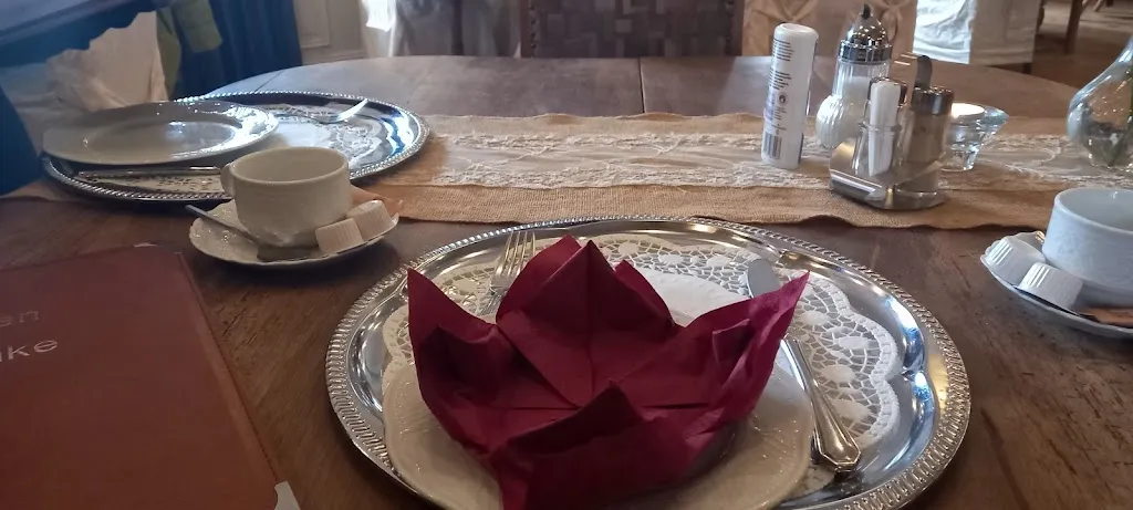 Jutta Jacknau_Cafe Anno 1661_Aldenhoven_review