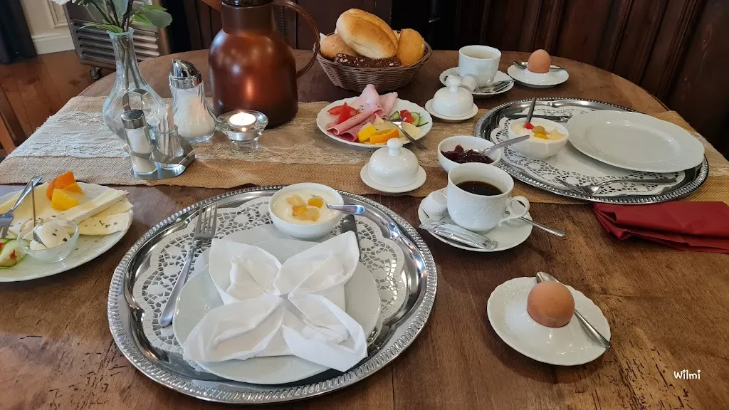 Wilma Robbi_Cafe Anno 1661_Aldenhoven_review