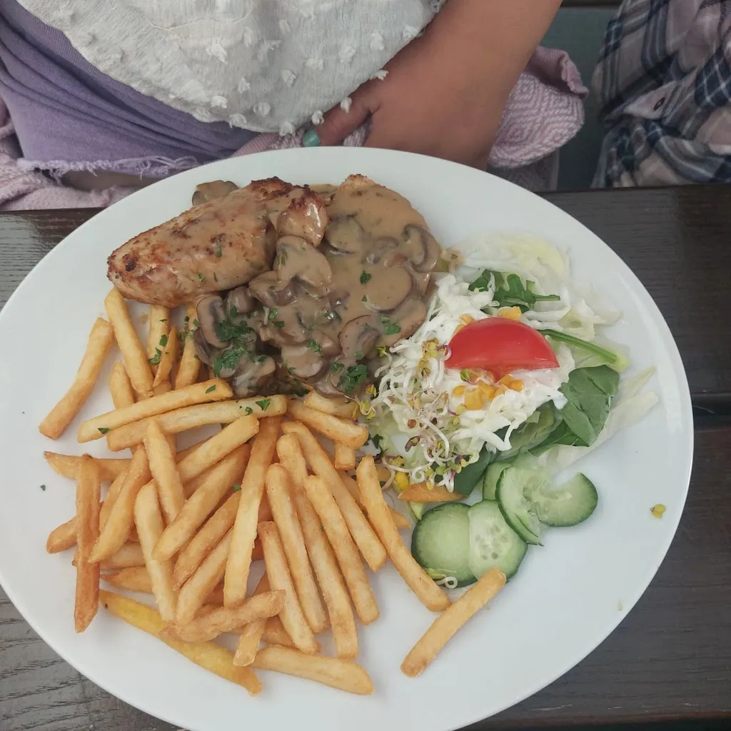 Marcel Georgi_Zum Klabautermann_Zingst_recensione