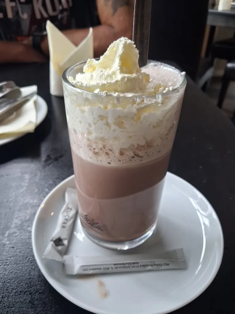 Gabi Breitenbach_Schnitzel-Kaiser Biergarten_Zingst_Bewertung