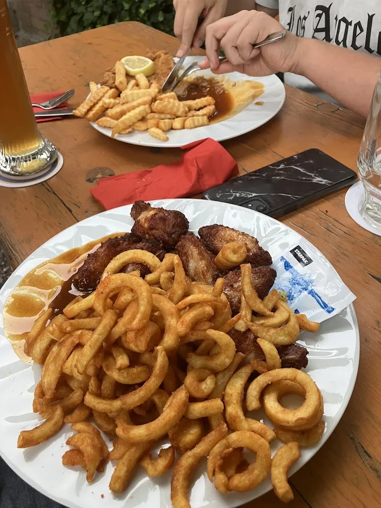 Peter Gruber Murphy s Pilsstüberl_Flossenbürg_slider_image_1