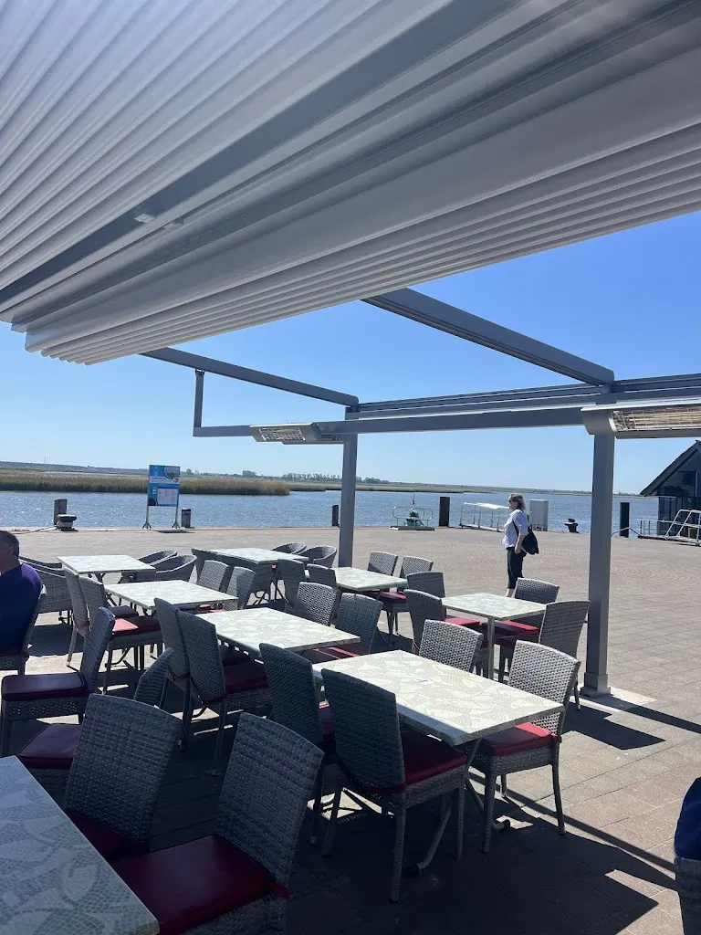 Das Hafenrestaurant Martini_Zingst_slider_image_1