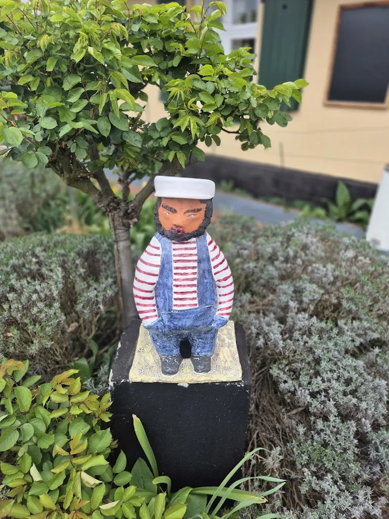 Thomas Schaefer_Café Rosengarten_Zingst_review