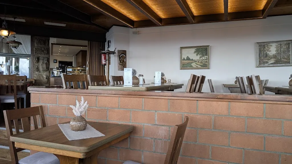 Cesar Rodriguez_Café -Restaurant Sachsenklause_Driburg_review