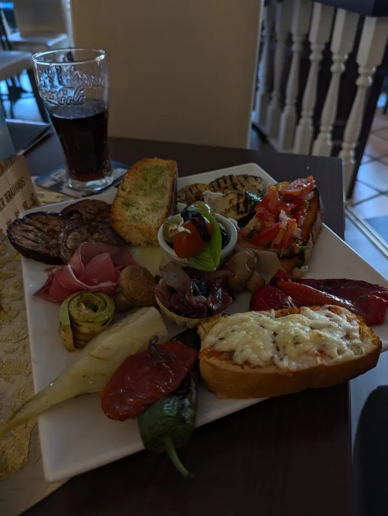 Alina Reichl_Rozas Canapé Ahlen_Ahlen_review