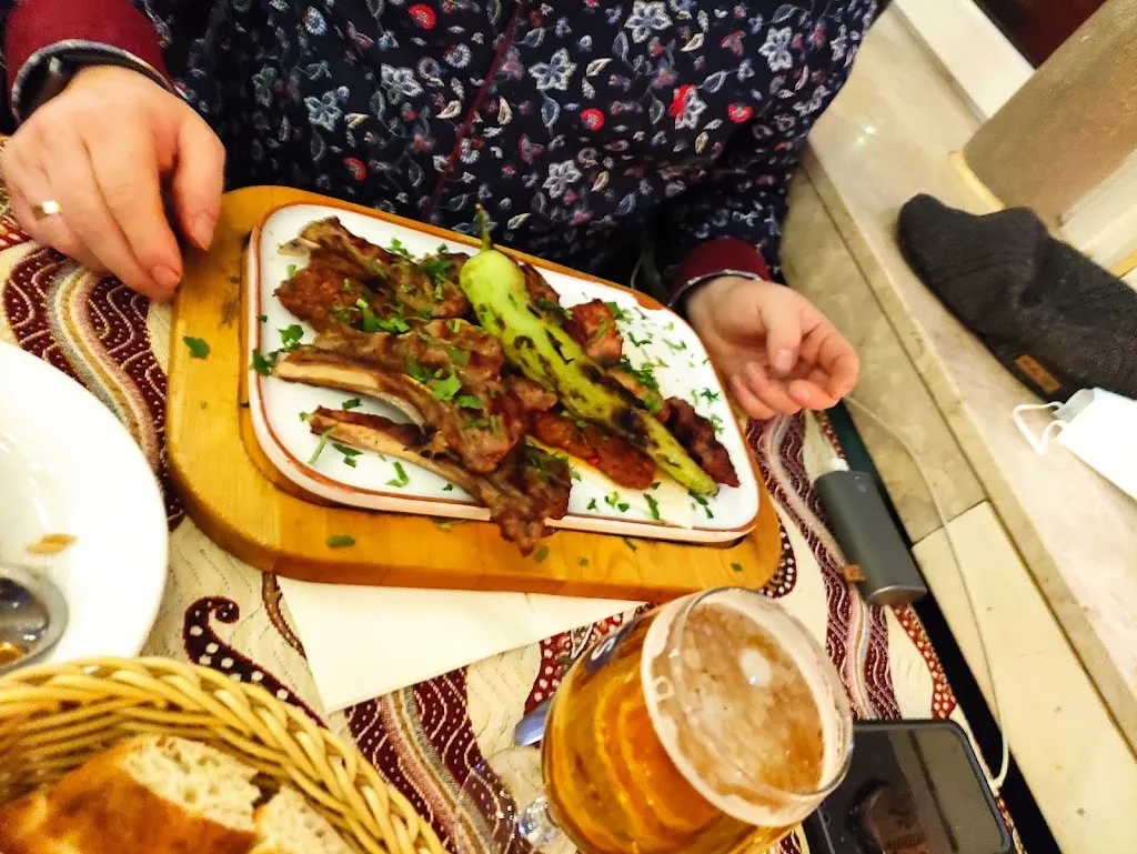 Menu_Közüm Holzkohlegrill & Lehmofen_Ahlen_immagine_6