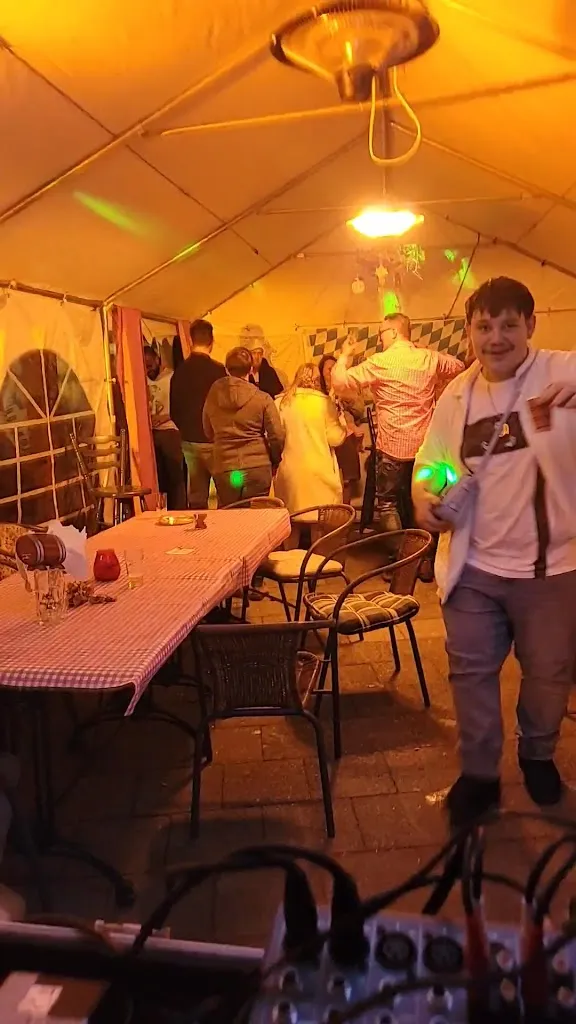 Zum Göbbelsstadion_Alsdorf_slider_image_2