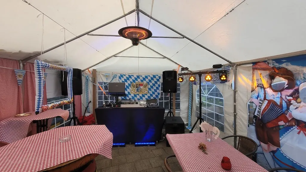 Zum Göbbelsstadion_Alsdorf_slider_image_3