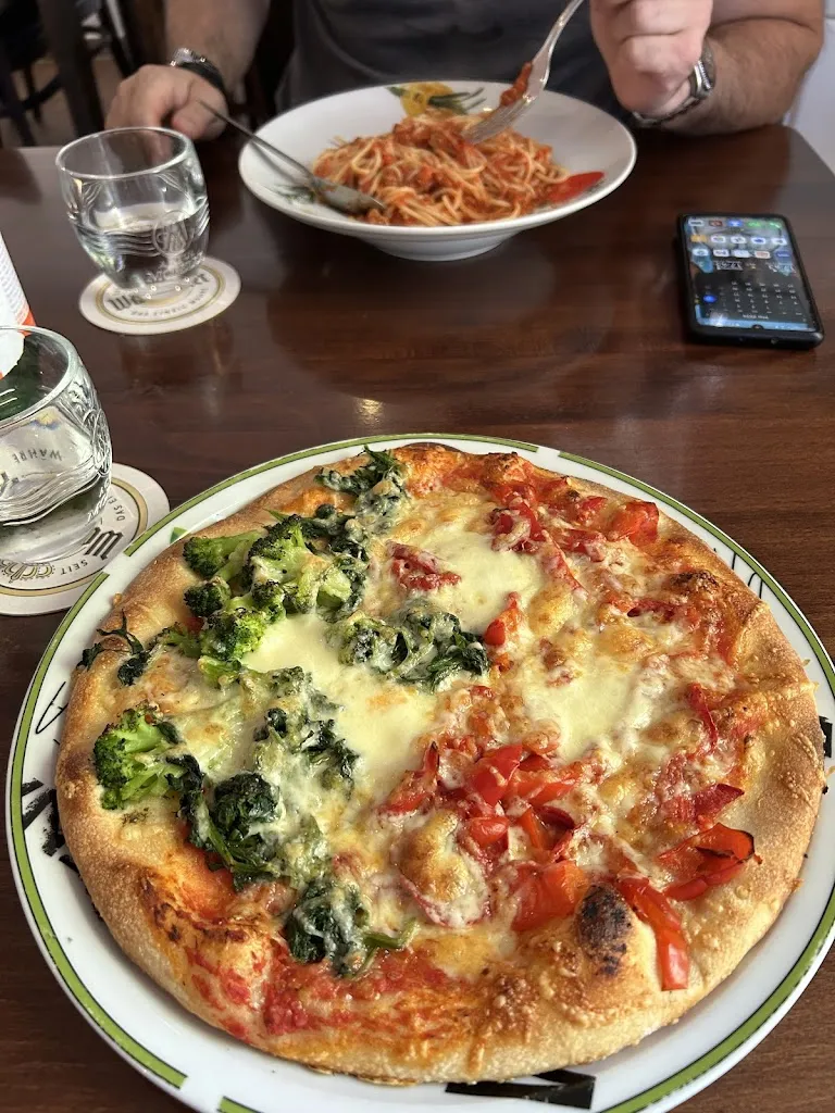 Pizzeria Calabria_Anröchte_slider_image_2