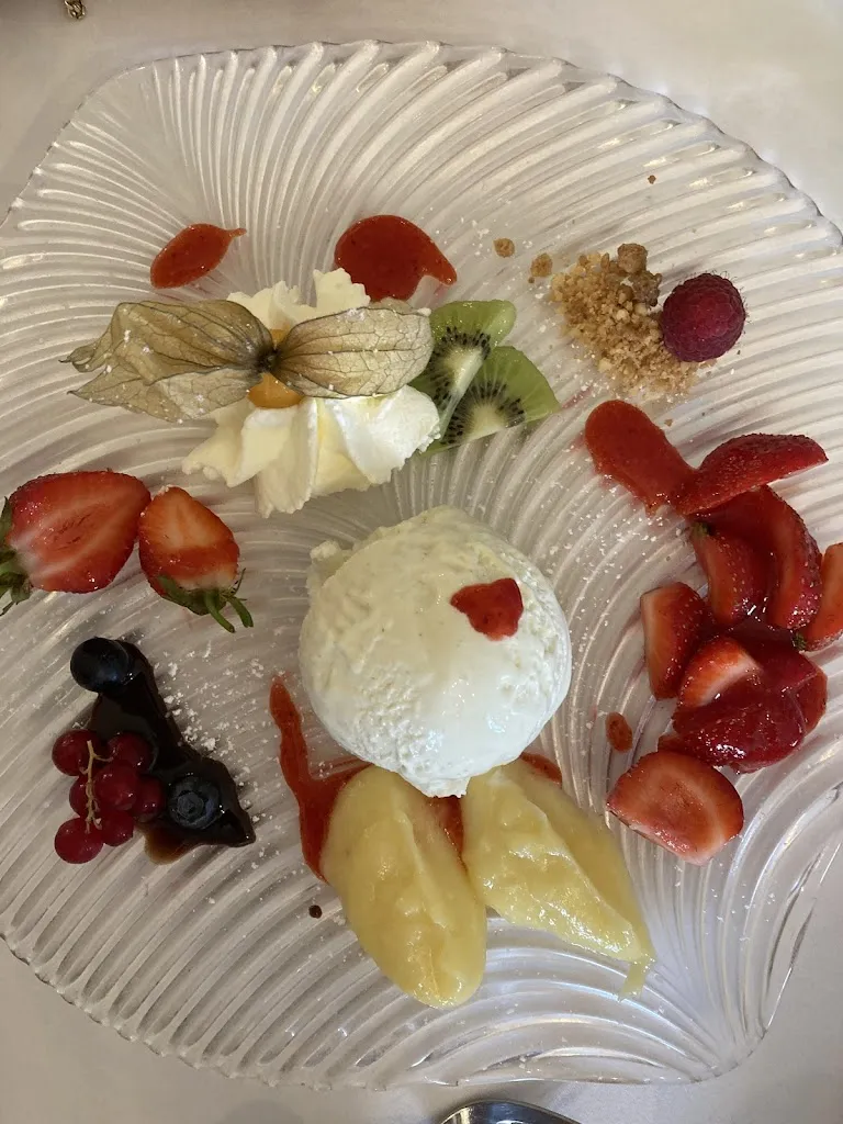 Klaus Thielmann (Nikolaus2011)_Hugo im Dahl_Ascheberg_review