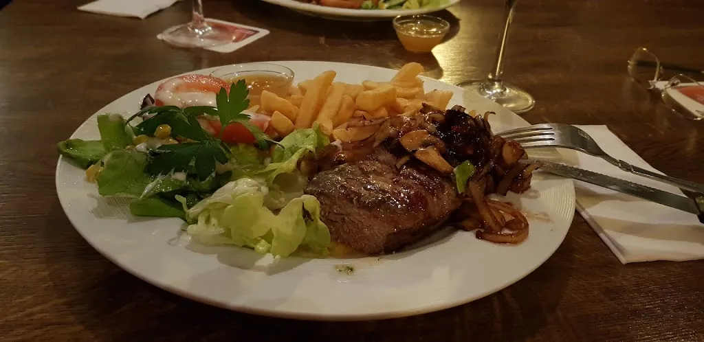 Damir Prusac Bistro- Restaurant Bonaca_Augustdorf_slider_image_1