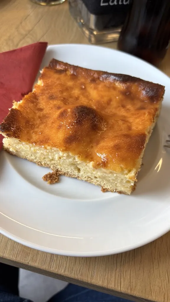 Axel Feldmann_Freds CAFÉ & MEHR_Schmallenberg_review