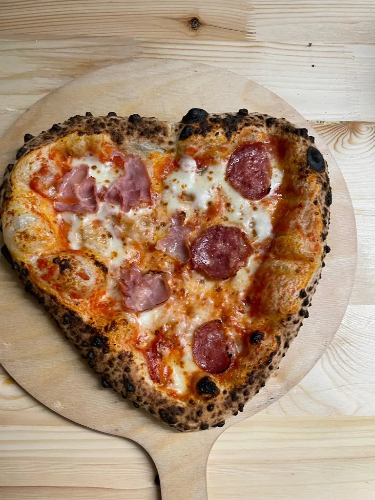 Menu_Pizzaiolo Ingo Food Trailer_Forstinning_image_2