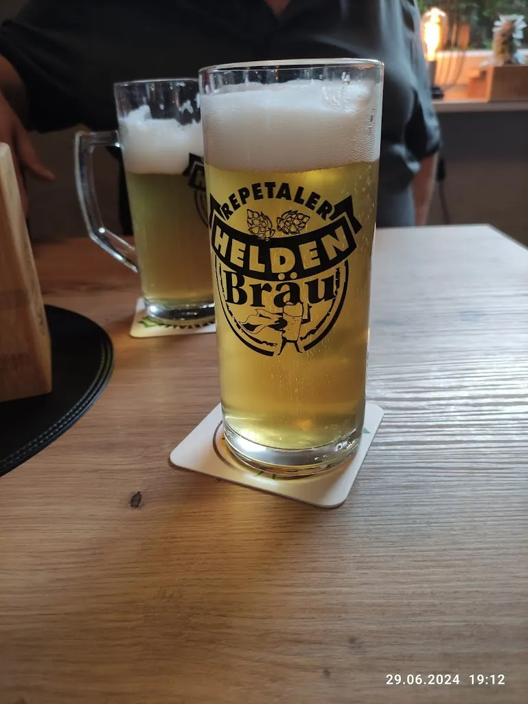 Restaurant Helden Herzhaft_Attendorn_slider_image_2