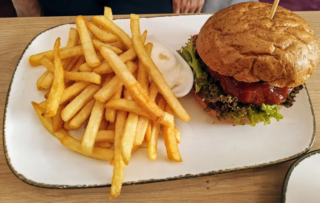 Restaurant Helden Herzhaft_Attendorn_slider_image_3