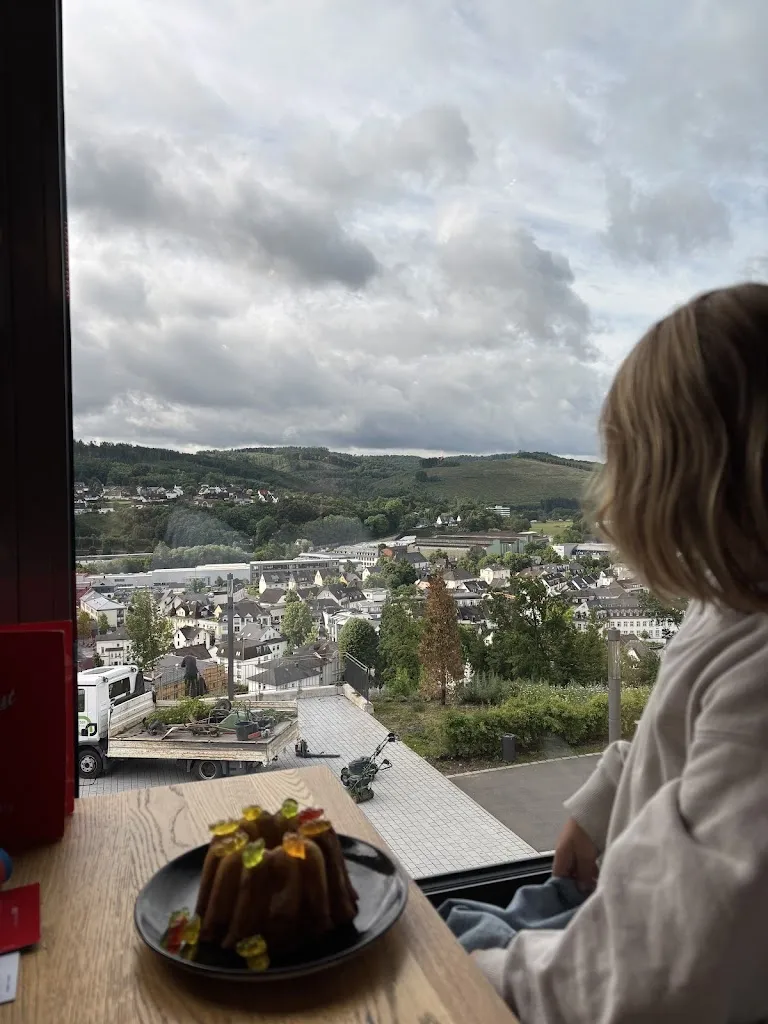 Corina Wieczorek_der Gast Attendorn_Attendorn_recensione